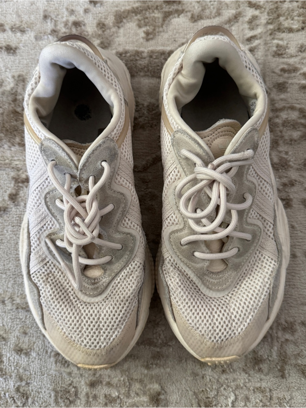 Adidas Ozweego Sneakers